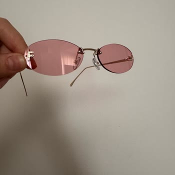 Yanlış Renk Gözlük Gönderildi Değişim Talebime 12 Gündür Yanıt Yok