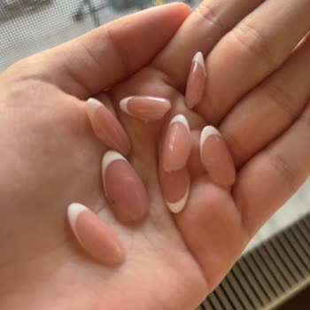 Tırnak Sanatı (Beşiktaş) 2 Gün Sonra Tırnaklarım Sırasıyla Çıkmaya Başladı