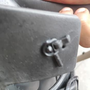 A101’den Aldığım Terlik İlk Kullanımda Kırıldı, Müşteri Hizmetleri Çözüm Sunmadı