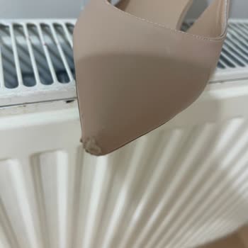 Ayakkabı Kalitesi ve Müşteri Hizmetleri Hakkında Şikayet