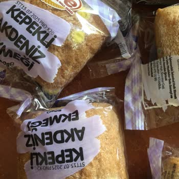 Son Kullanma Tarihi Geçmiş Ve Küflü Ekmek Satışı