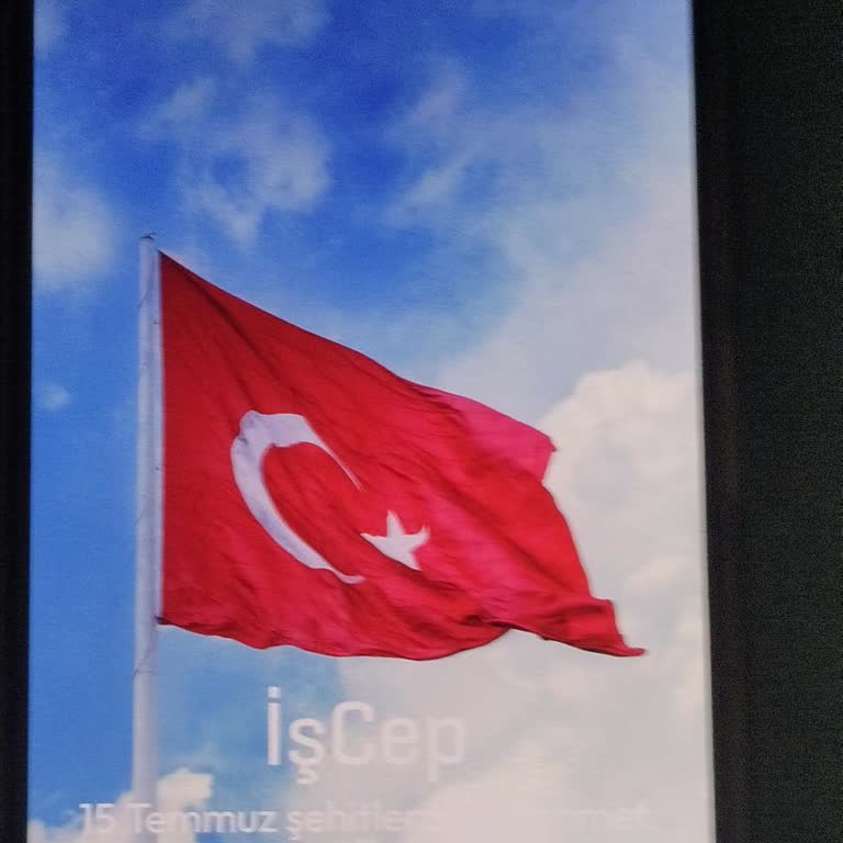 15 Temmuz Anma Görselindeki Tasarım Hatası Rahatsız Ediyor