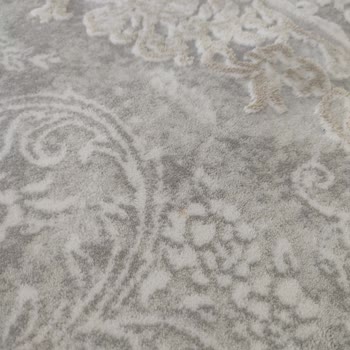 Halıdaki Lekeler Temizlenmedi Sadece Su Tutulup Geri Gönderildi