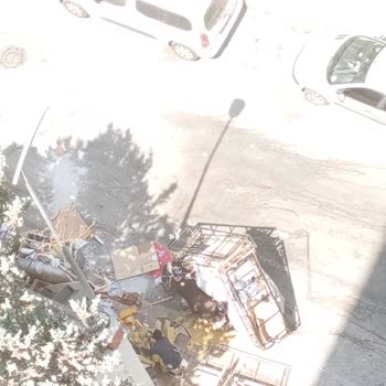 Çöp ve Moloz Yığını Nedeniyle Yaşam Alanımız Kirleniyor