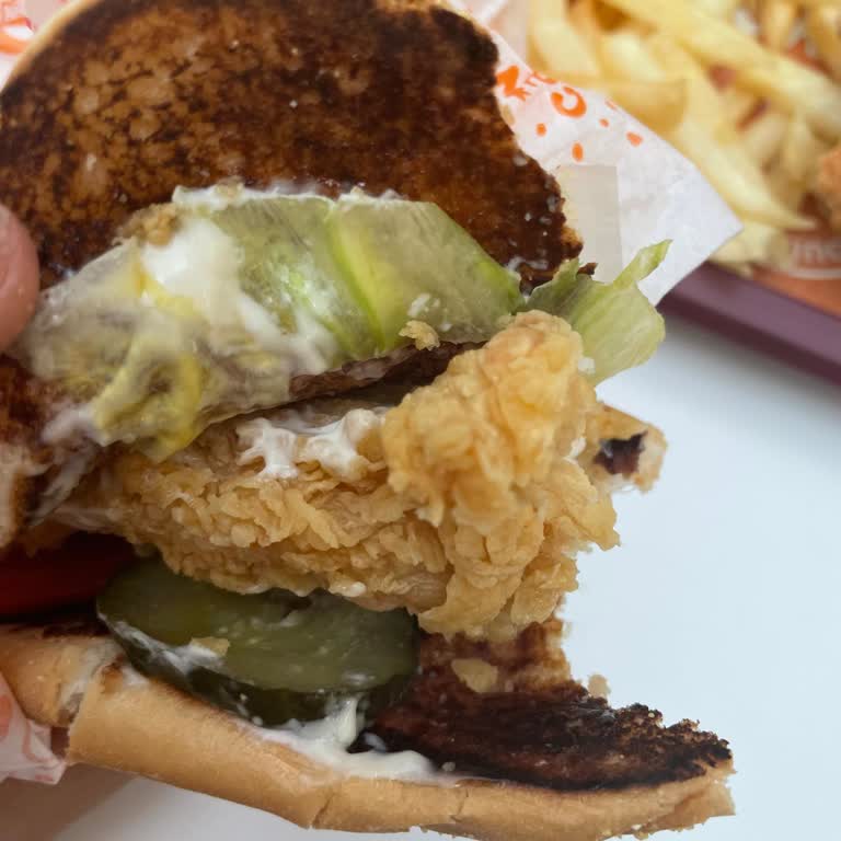 Yanmış Ekmek, Eksik Malzeme Ve Kötü Hizmet Deneyimi