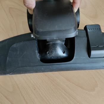 Samsung Elektrik Süpürgesinde Boru Ve Çekim Gücü Sorunları