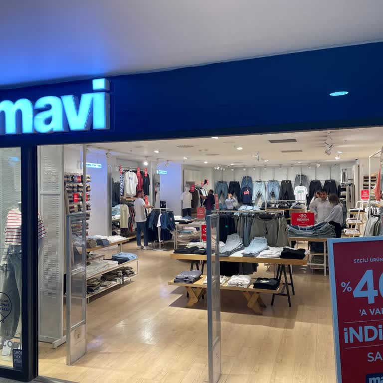 Mağaza Çalışanlarının İlgisiz Ve Saygısız Tavırları Alışverişi Engelledi