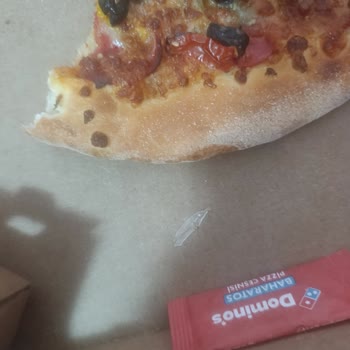 Yemekte Sert Plastik Parçası Şoku Ve Güven Sorunu