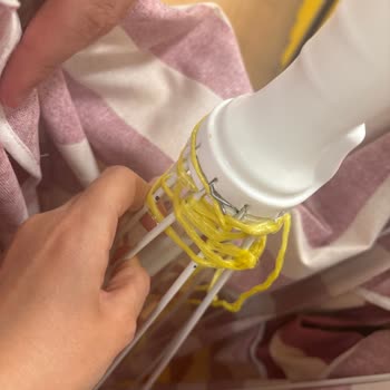 Kumaş Plaj Şemsiyesi 1 Gün İçinde Kırıldı, Mağaza Yardımcı Olmadı