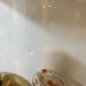 Buzdolabı Kapağında Sürekli Çatlak Oluşuyor, Servis Sorunu Çözmüyor