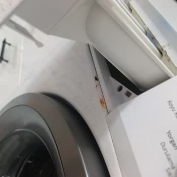 Altus Çamaşır Makinesi Temiz Yıkamıyor, Deterjan Kokusu Yok