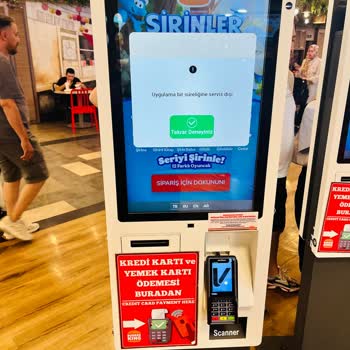 Vialand AVM Burger King Şubesinde Sürekli Cihaz Arızası Ve İlgisizlik
