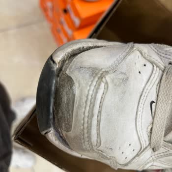 Ayakkabının Arka Kısmındaki Demirlerin Çıkması Ve Çözüm Sürecinde Yaşananlar