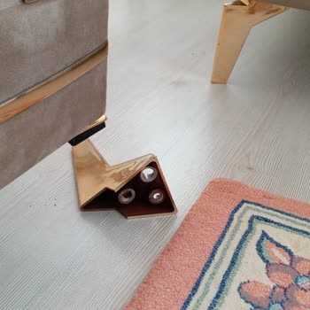 Mobisyum Garantili Denilen Koltuk Kısa Sürede Çöktü, Muhatap Bulamıyorum