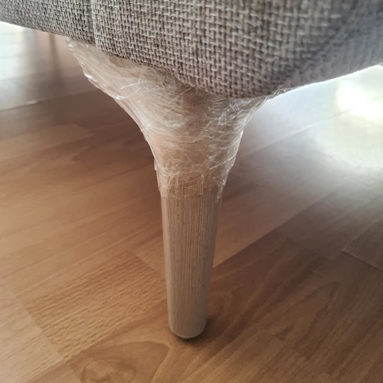 Retro Koltuk Takımının Ayağı Kırıldı, Çağrı Merkezi Yanıtsız Kaldı