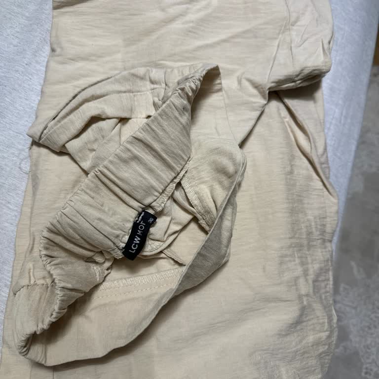 LCW Viaport Asia'dan Alınan Pantolonda Geçmeyen Balık Kokusu Ve Kullanım Sorunu