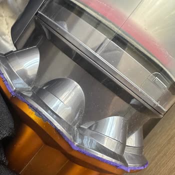Dyson V12 Süpürgede Kısa Sürede Soyulma Sorunu