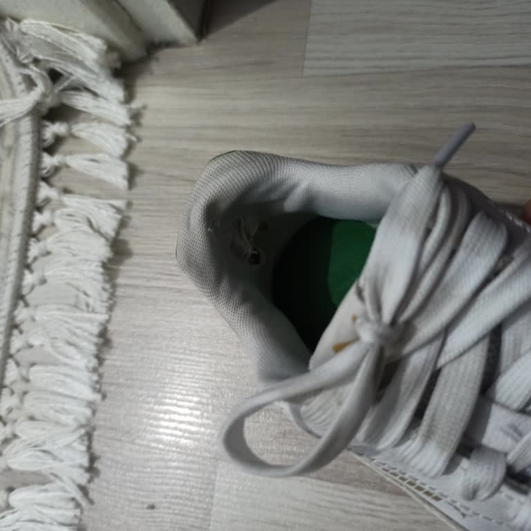 3 Ayda Yırtılan Ayakkabıya Kullanıcı Hatası Denildi