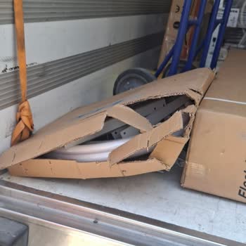 Hasarlı Teslimat Ve Yetersiz Müşteri Hizmeti Nedeniyle Mağduriyet