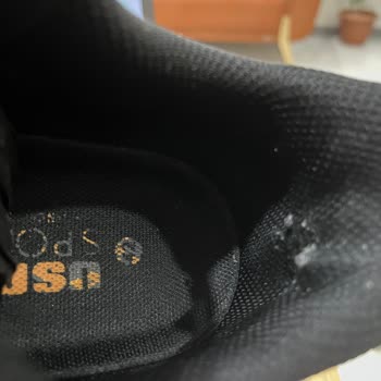 FLO Ayakkabı Üç Ayda Kullanılamaz Hale Gelen Ayakkabıya Ret Cevabı!