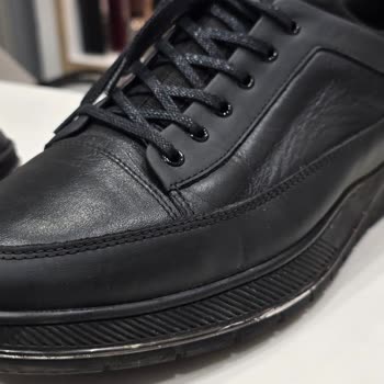 İki Kez Giyilen Ayakkabının Metal Kısmı Soyuldu Mağaza Destek Vermedi