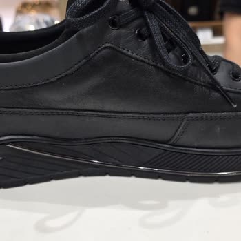 İki Kez Giyilen Ayakkabının Metal Kısmı Soyuldu Mağaza Destek Vermedi