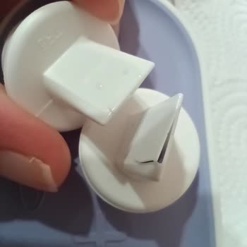 Lansinoh Elektrikli Göğüs Pompasında Hızlı Valf Deformasyonu Ve Mağduriyet