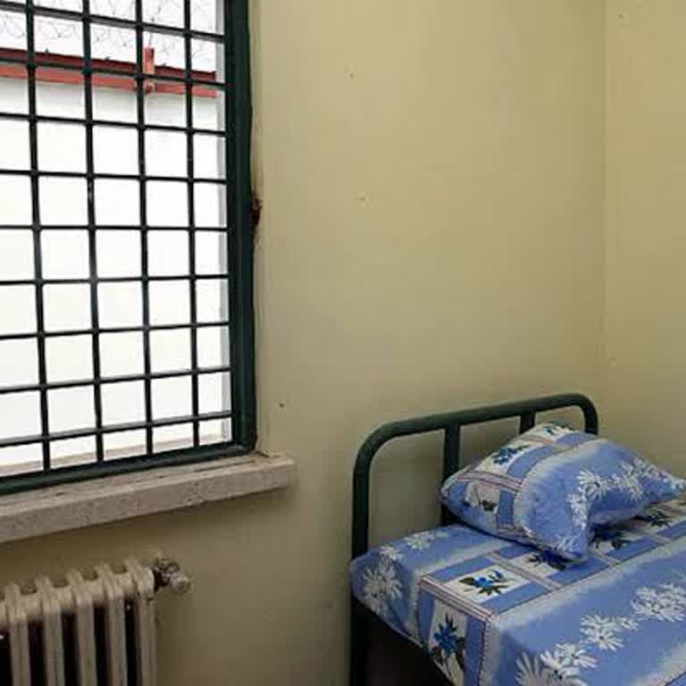 Adalet Bakanlığı Cezaevlerinde Mahkumlar Yerlerde Yatıyor