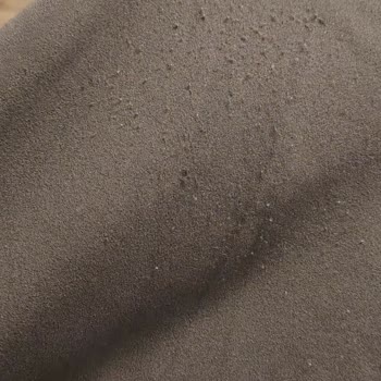 Açelya Trend Yeni Alınan Takım Kısa Sürede Tüylendi, Mağaza İlgisiz Kaldı