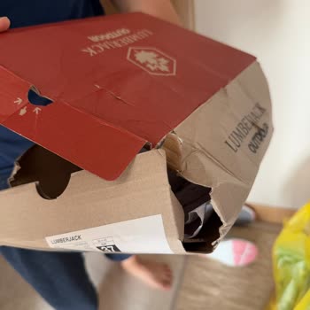 Kullanılmış Ve Hasarlı Ürün Gönderildi, İade Süreci Mağduriyet Yaratıyor