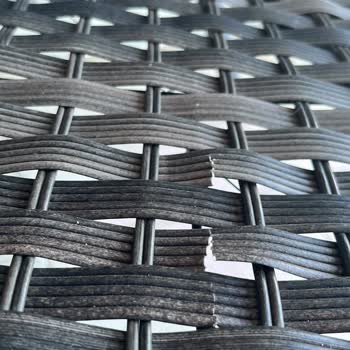 Bahçe Oturma Takımında İmalat Hatası Ve Yetersiz Çözüm Seçenekleri Nedeniyle Mağduriyet