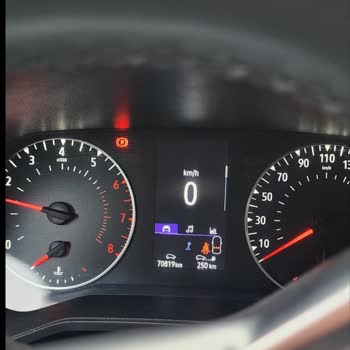 İsotlar Motor Yetkili Serviste Yetersiz Ve Pahalı Hizmet Deneyimi