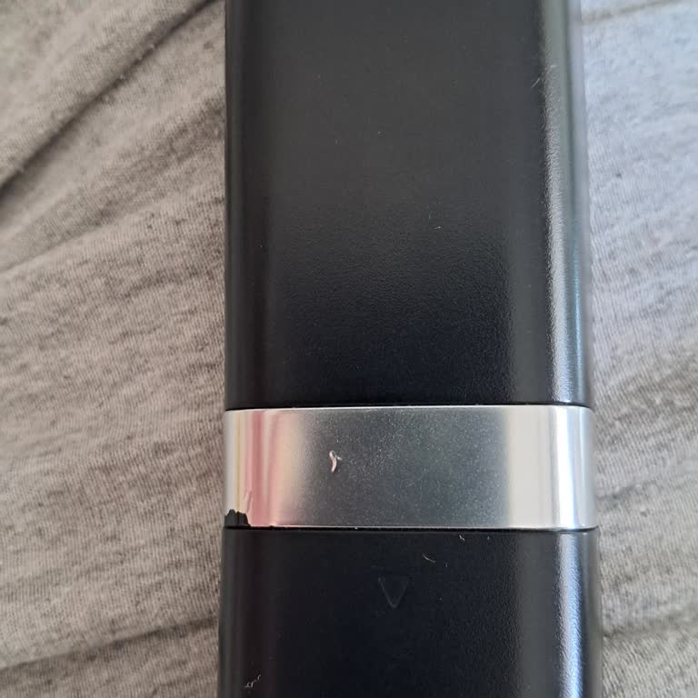 Yeni Televizyon Kumandasında Kısa Sürede Yaşanan Soyulma Sorunu