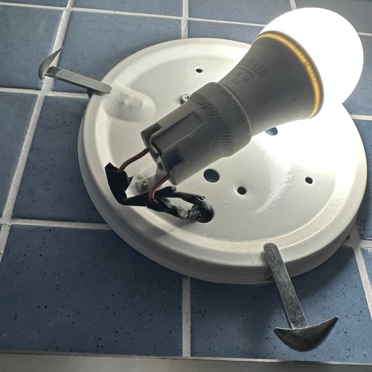 Moonstar Hotel Kuşadası Yanlış Rezervasyon Ve Ekstra Ücret Mağduriyeti