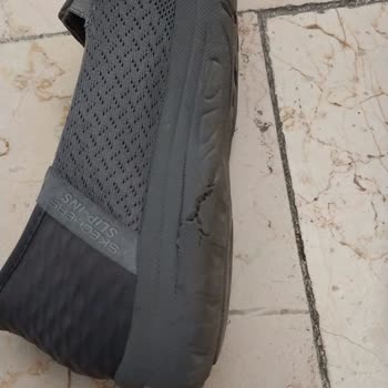 Az Kullanılan Ayakkabıda Açılma Ve Yetersiz Müşteri Desteği