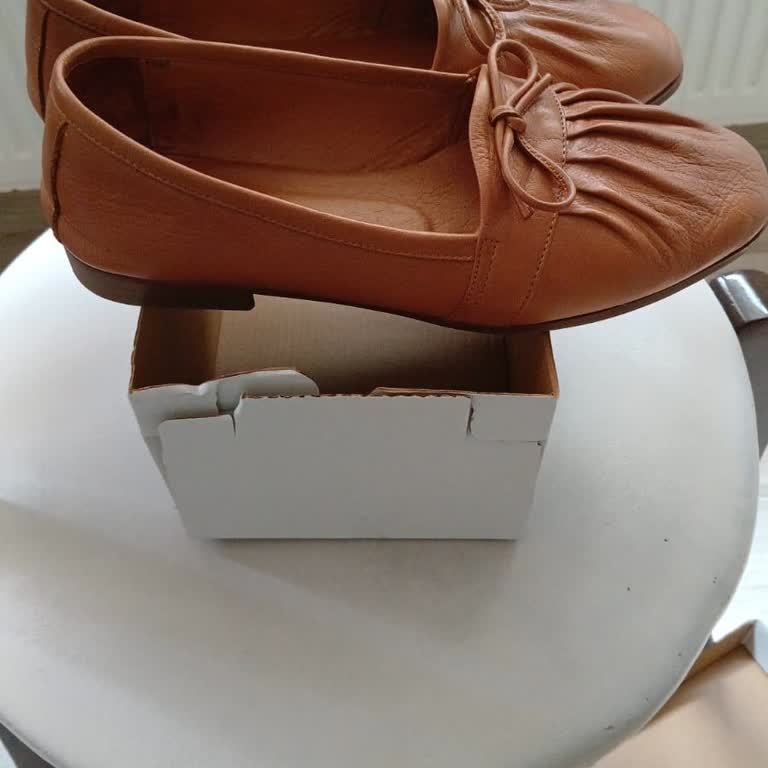 Sıfır Ayakkabı Ayağımı Vurdu, Mağaza Çözüm Sunmadı