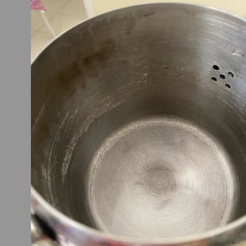 Korkmaz Çaydanlıkta 1 Ayda Pas Ve Kireç Sorunu, Çözüm Sunulmadı