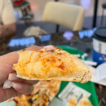 XL Pizza Boyutunda Yanıltıcı Sunum Ve Malzeme Eksikliği Hayal Kırıklığı Yarattı