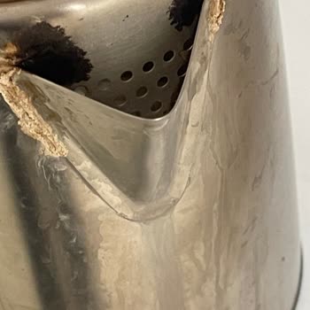 Altus Çaycıda Kısa Sürede Paslanma Ve Sağlık Riski