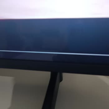 Grundig Televizyonumda Garanti Kapsamında Panel Arızası: Sürekli Yatay Çizgi Sorunu