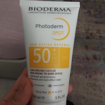 Aldığım Güneş Kremi Yüzde Beyaz Tortu Bırakıyor, Dağılmıyor