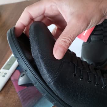 Üretimi Bitmemiş Ayakkabıyı Teslim Ettiler Şaşkınlık İçindeyim