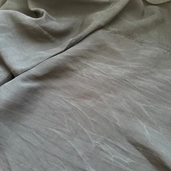 Yüksek Fiyatlı Mavi Keten Gömlek İlk Yıkamada Deforme Oldu, Hayal Kırıklığı Yaşadım