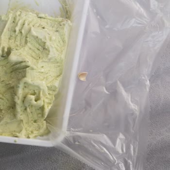 Dondurma İçinde Çıkan Antep Fıstığı Kabukları Çocuklar İçin Risk Oluşturuyor