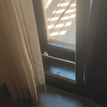 Ayvalık Beach Otelde Temizlik Ve Bakımsızlık Şikayetiyle Hayal Kırıklığı