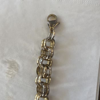 Aldığım Bileklikler Kısa Sürede Karardı, İletişim Kuramıyorum