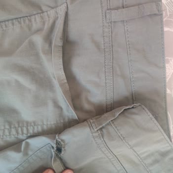 Aldığım Pantolonlar İlk Giyimde Aynı Yerden Yırtıldı, Garanti Kabul Etmedi