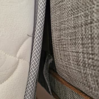 Sim Mobilya (Çanakkale) Yırtık Kalitesiz Ürünü Getirdiler