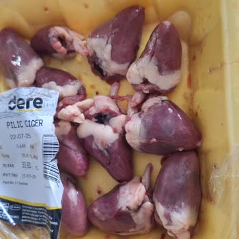 Dere Et Aldığım Tavuk Ciğerinin Altından Yürek Çıkması Hayal Kırıklığı Yarattı