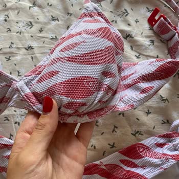 Penti Bikini Takımım İlk Kullanımda Renk Attı